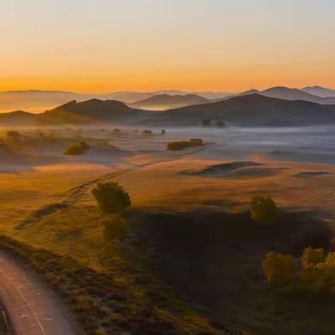 醉美秋色——乌兰布统、塞罕坝、金山岭长城