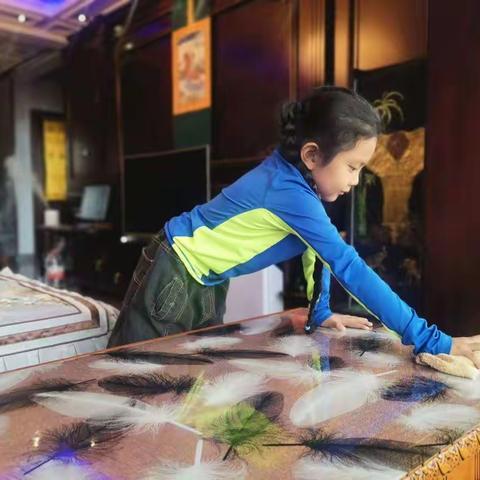 “快乐劳动，创意五一”——玛多县中心幼儿园中一班五一劳动节活动纪实