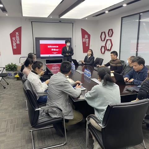 西四支行开展“1+N+N”外拓营销活动