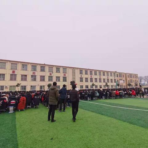 付庄乡中心学校“纪念12.9学生爱国运动”演讲比赛