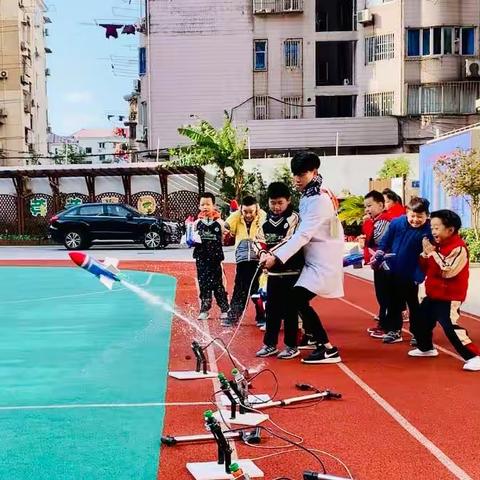 一年级：(11)气贯长虹