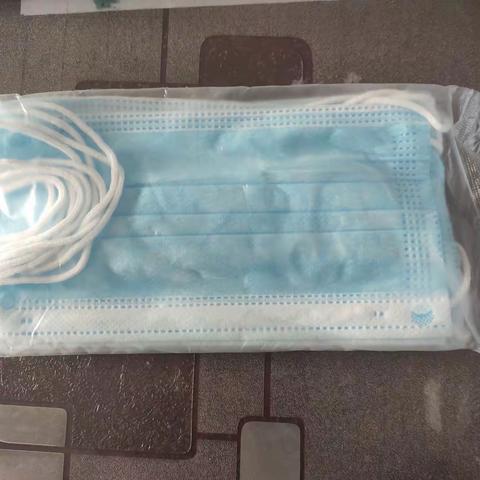 爱心家长助力复学