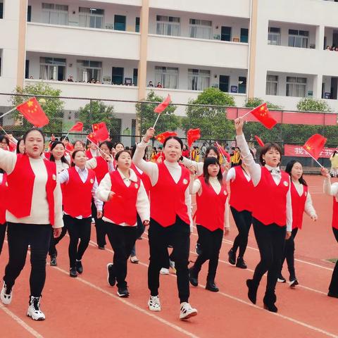 家委助力校运会，安全校园趣味多——  广昌县第二小学家委会参加第四十八届运动会活动