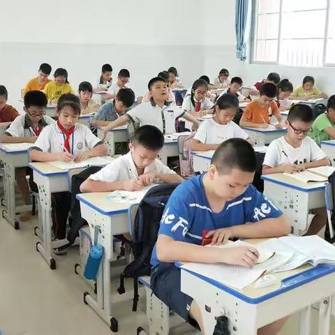 我们在成长，我们在进步，我们在努力，我们在拼搏！加油！