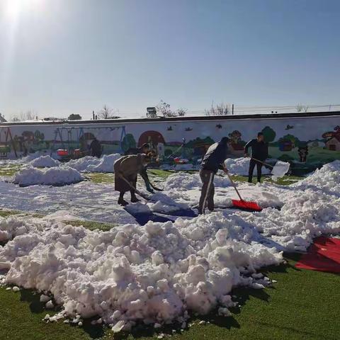 冬日扫雪，情暖心间—西姚幼儿园扫雪活动