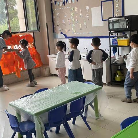 瑞吉欧幼儿园果果四班《制作冰皮月饼》