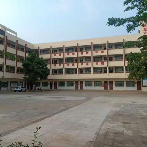 教研之花，静静绽放——石山中心校教研室数学组在美安小学开展教研活动