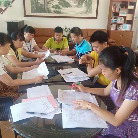 精诚合作，共同进步—石山中心小学低年级数学科组期中检测试卷分析