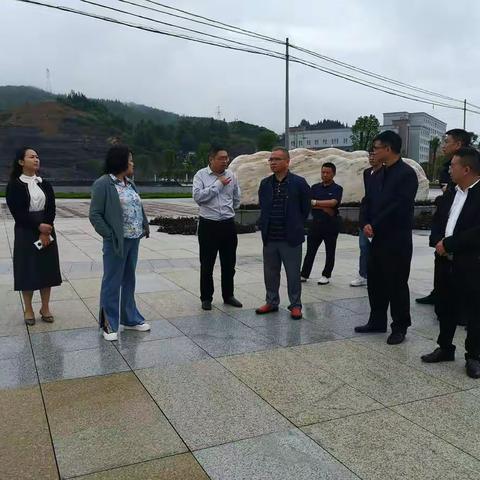 县政协副主席谢志禄率队赴外地考察学习县城市政公共设施建设与管理工作