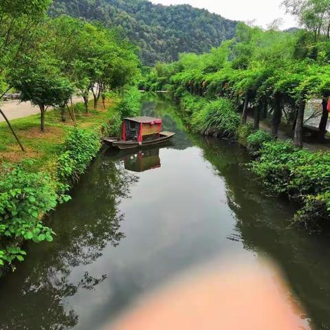 心怀梦想  采撷芬芳  且学且思  追梦前行――江西省小学英语故事教学研讨及教学研究成果展示活动