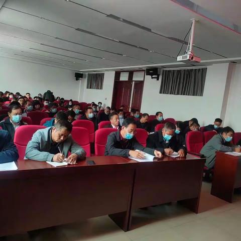 鹏泉街道办事处召开人居环境兑现奖惩大会