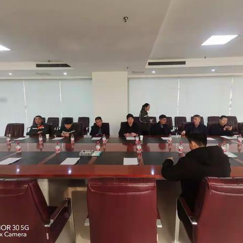 省工信厅验收我市钢铁冶炼设备