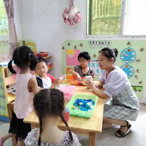 【争做新时代学生心中的好老师】 钟检女:迎接美好，快乐成长