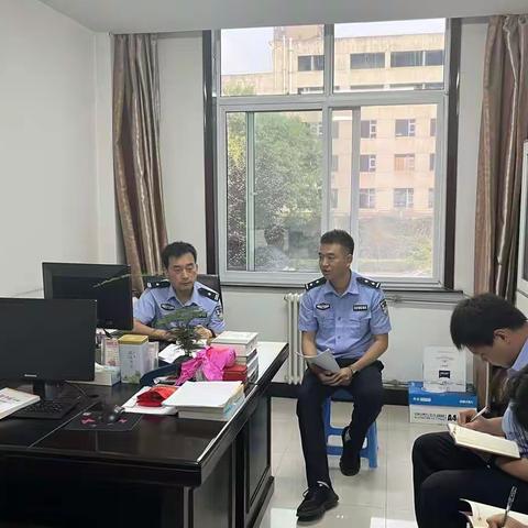 【铜川公安】新区分局法制部门结合市局八月下半月通报召开整改工作专题会议