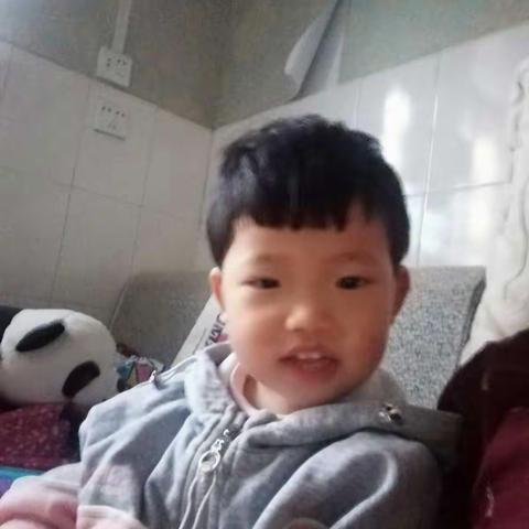 成长中的余多多