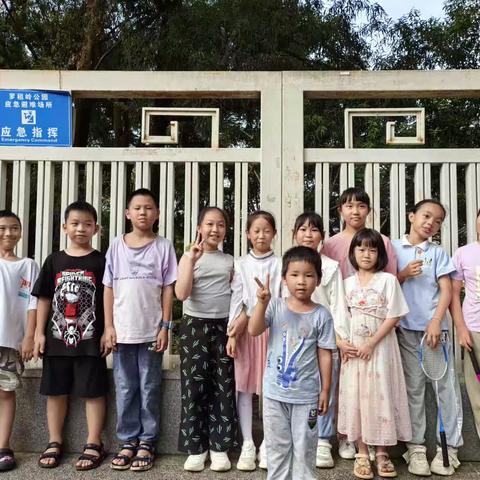 罗租小学四(4)班读书会--中国伟大的工程