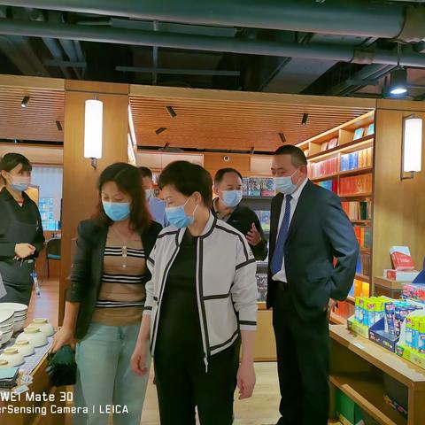 碑林区区长张帆到中大国际检查防疫工作