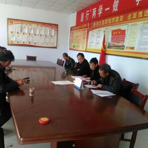 驾岭乡水管站党支部发扬＂红船精神＂，维修水利设施，指导科学养殖