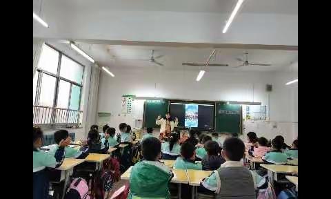 繁荣路学校一年级12班2022-2023学年度第一学期班级叙事