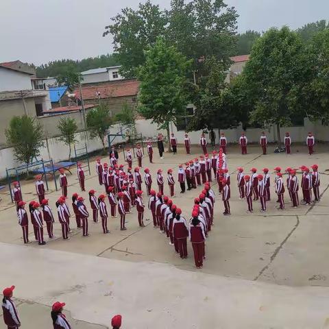 多彩大课间，活力满校园——洧川镇王庄小学。