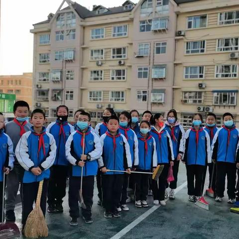 弘扬雷锋精神，争做时代新人——星河学校509班“红领巾志愿行”学雷锋志愿月活动