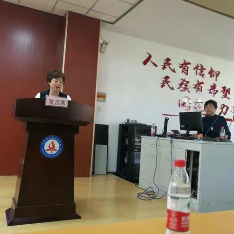 砥砺前行！开发区实验中学组织开展青春期学生家庭教育讲座！