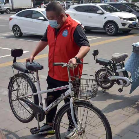 【宣化城管】排水公司志愿者助力创城