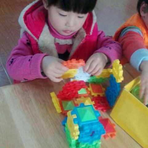 马雨晨~ 我的幼儿园成长时光