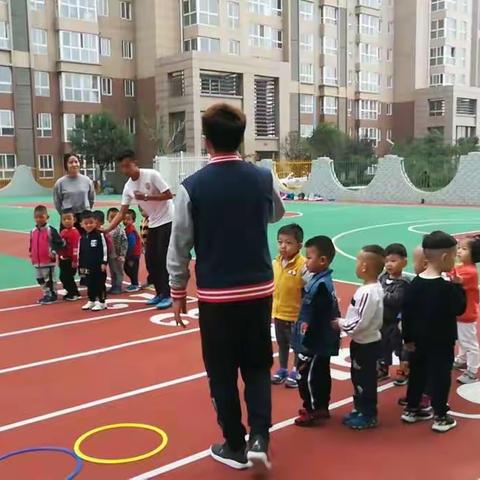 小班足球⚽️趣味活动～ 延时班