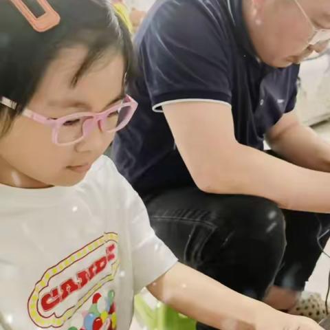 巧手童心 变废为宝 渠县第一小学1.12班手工艺作品选