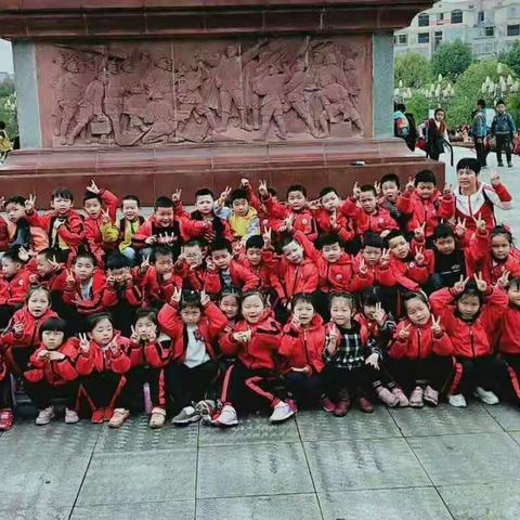 童心艺术幼儿园“劳动最光荣”主题活动，在活动中培养孩子劳动意识，学习劳动技能，体验劳动快乐！