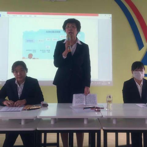 解放路第三小学开学前新冠疫情应急演练活动