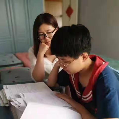 通辽四中2020级3班《学红色党史 传优秀家风》