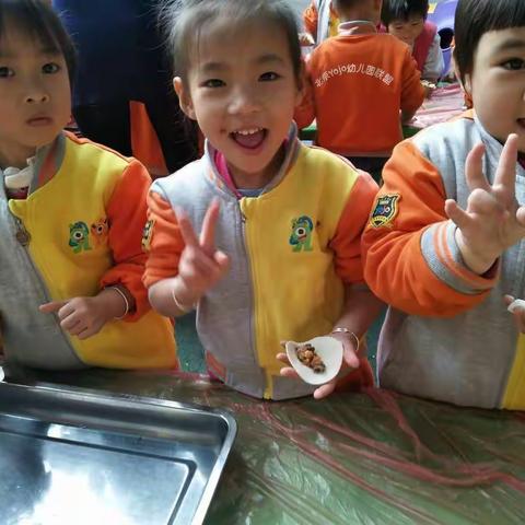 《庆元旦贺新春》-亲子手工灯笼 -包饺子吃饺子