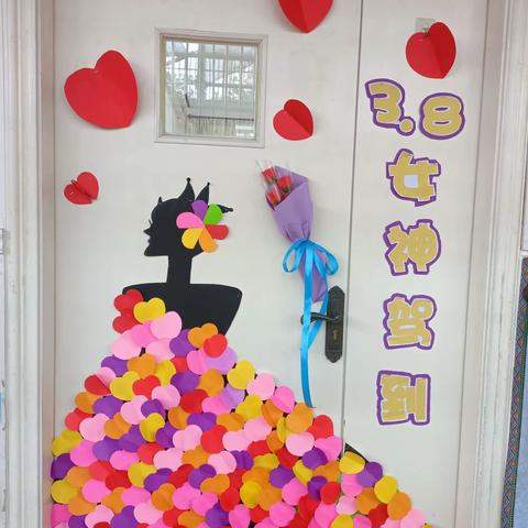 浓浓的情 满满的爱——大一班“三八”妇女节主题活动