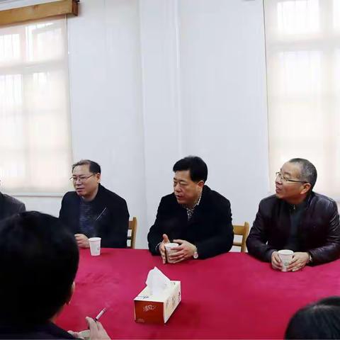 新年上班第一天市林业局领导来林业总场指导工作