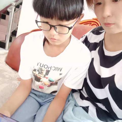 秦家庄小学观看家庭教育公开课