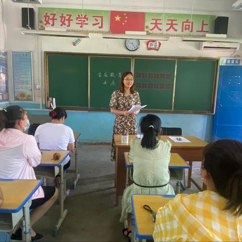 临潼区任留街办韦家小学开展社区教育“弘扬传统家庭美德，共建幸福美好新韦家”专题讲座