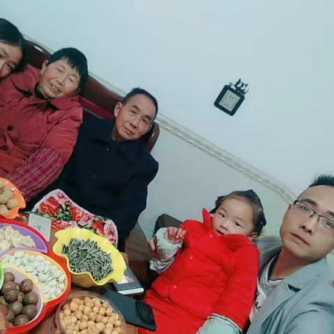 新年快乐！祝福家人2018一切安好！