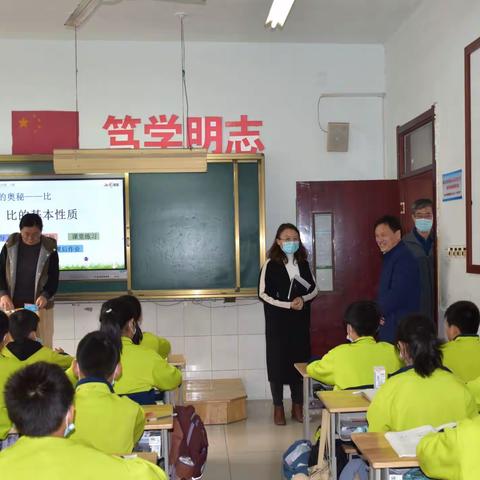 心系学校  情系师生-----刘局长走进河流镇中心小学