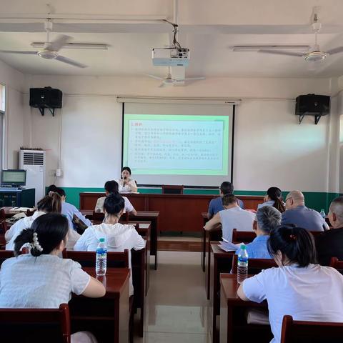 舵稳当奋楫，风劲好扬帆                      ——枧头中心小学开展2022年秋季学期师德师风及业务系列培训