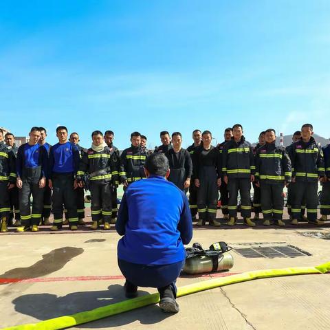 延安支队灭火救援培训班系列报道（三）作战训练安全业务授课