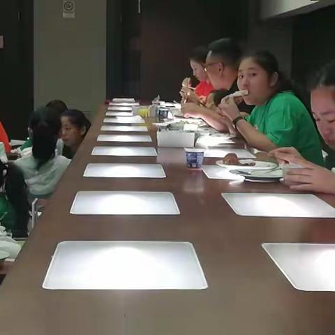 绿意葱茏佛罗伦萨 爱乐少年赛前闭关