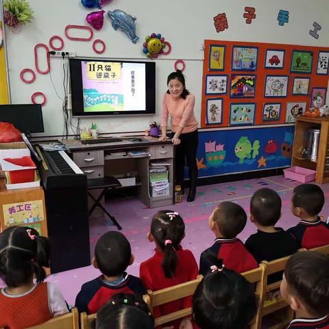 南岔区幼儿园小四班——《故事妈妈进课堂》主题活动