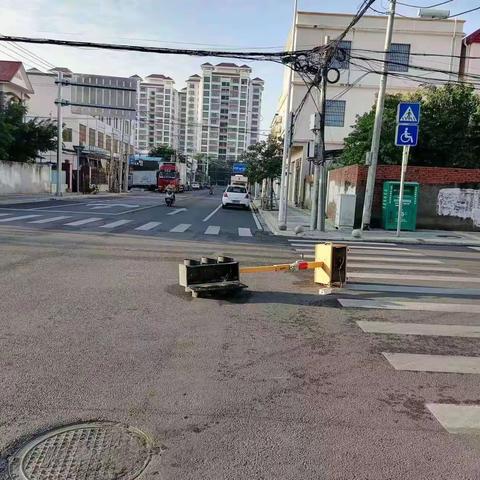 永安社区网格员开展日常巡逻，消除安全隐患