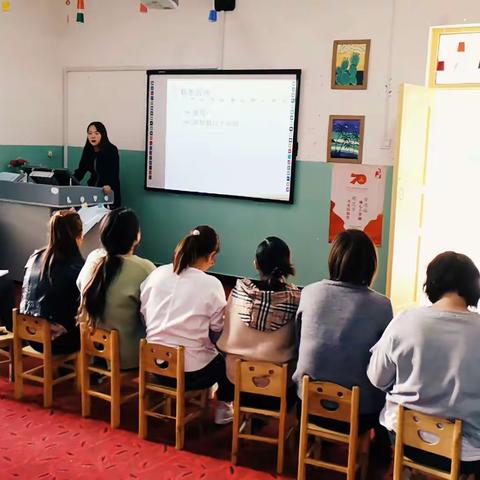 黑孜韦乡也克铁热克村幼儿园国家通用语言培训