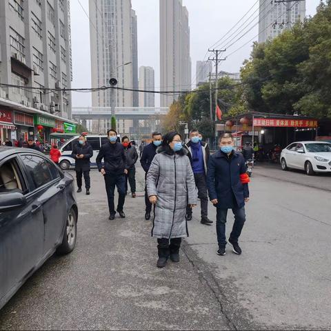 【汉兴街道华安里社区】守好“安全关”过个“平安年”—汉兴街道领导到华安里社区开展节前安全大检查