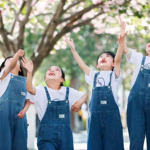 人生最美遇见❤️——宕昌县阳光童年幼儿园毕业照花絮