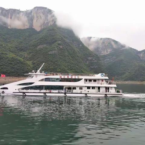 小薇的美篇《山水间，清江游》