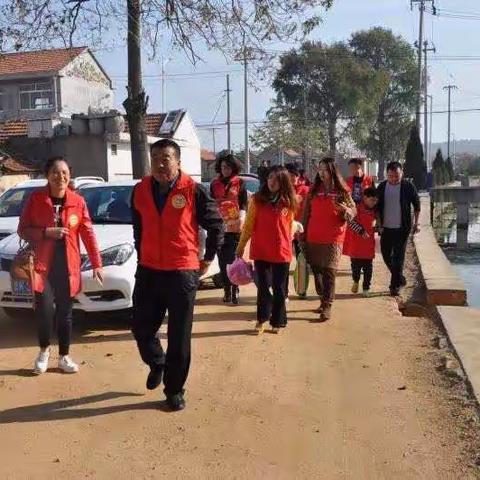 奉献一片爱，温暖一颗心——乳山爱心中转站爱心志愿者帮扶赵家村孤儿